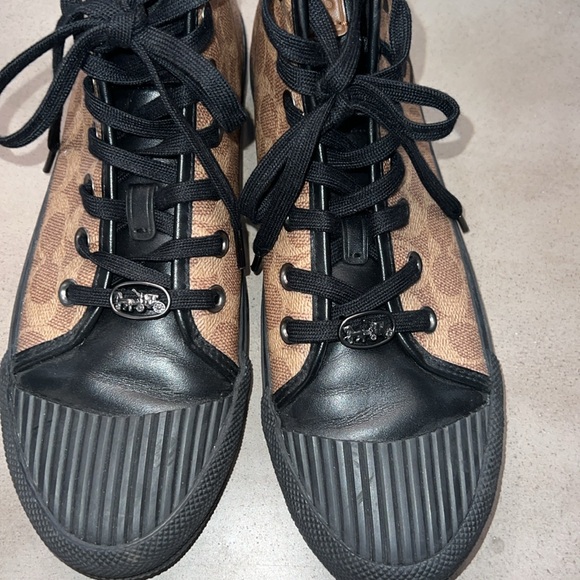 😎 Coach x Guang Yu - Picture 4 of 6